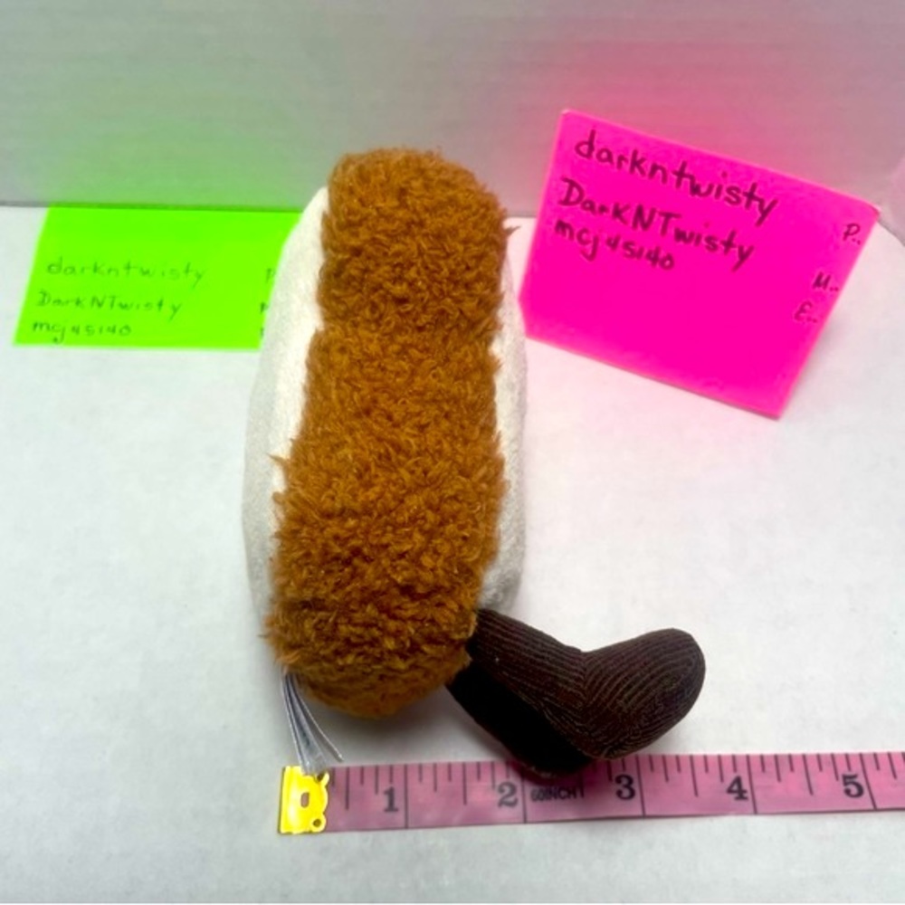 VERY LAST ONE! BNWT JELLYCAT AMUSEABLE TOAST BAG CHARM KEY CHAIN - Picture 5 of 12
